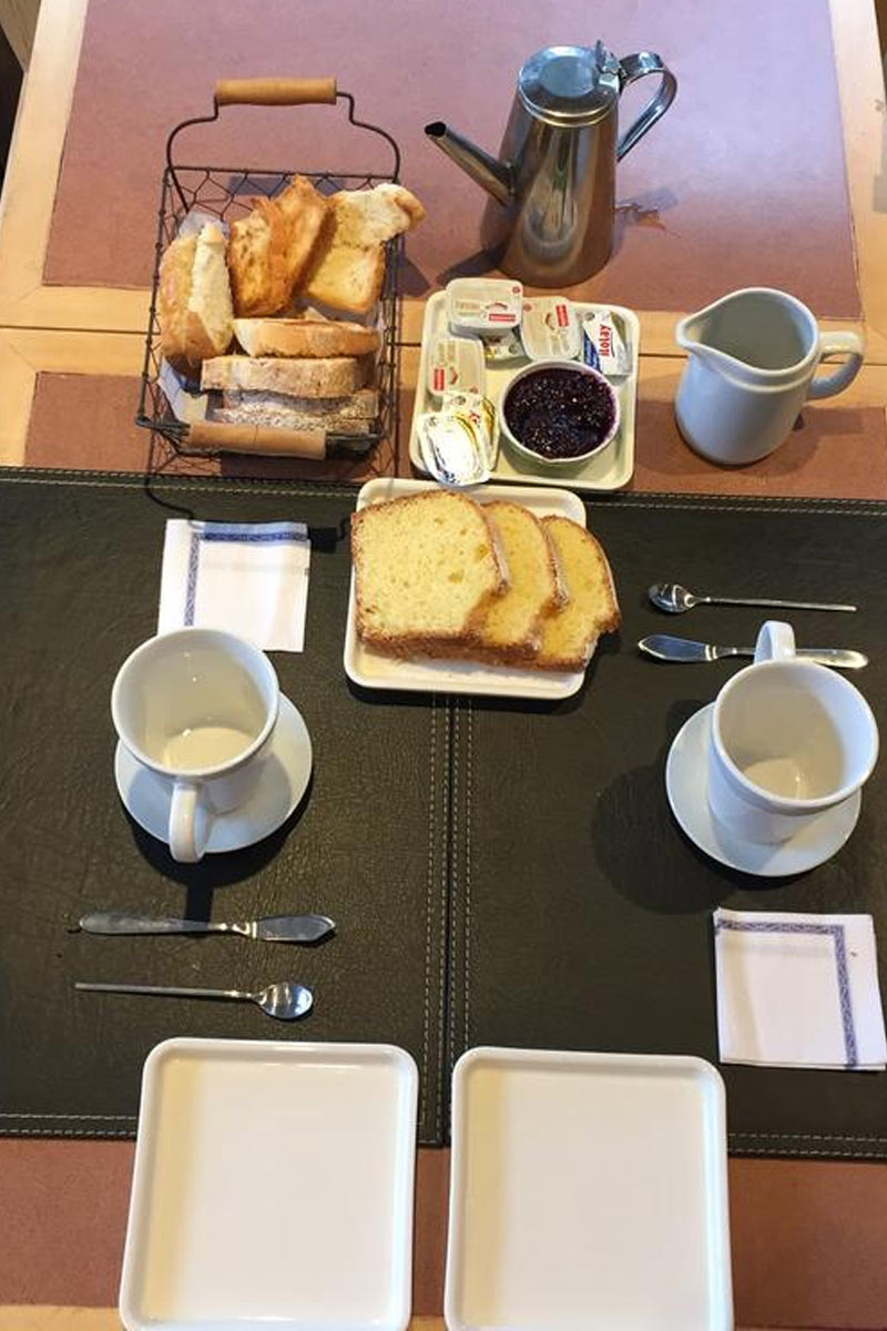 Las Cumbres Desayunador